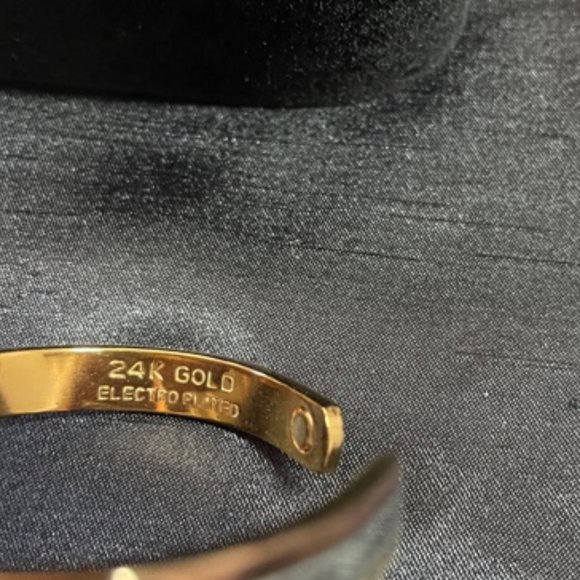 Gold/Silver bangle bracelet, 24Kplated - Picture 3 of 5